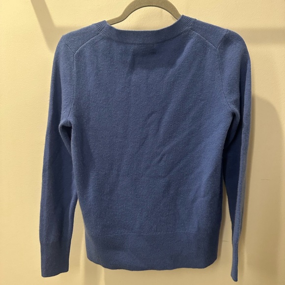 J. Crew - Cashmere classic-fit crewneck sweater in Cornflower Blue - Size XS - Picture 2 of 6